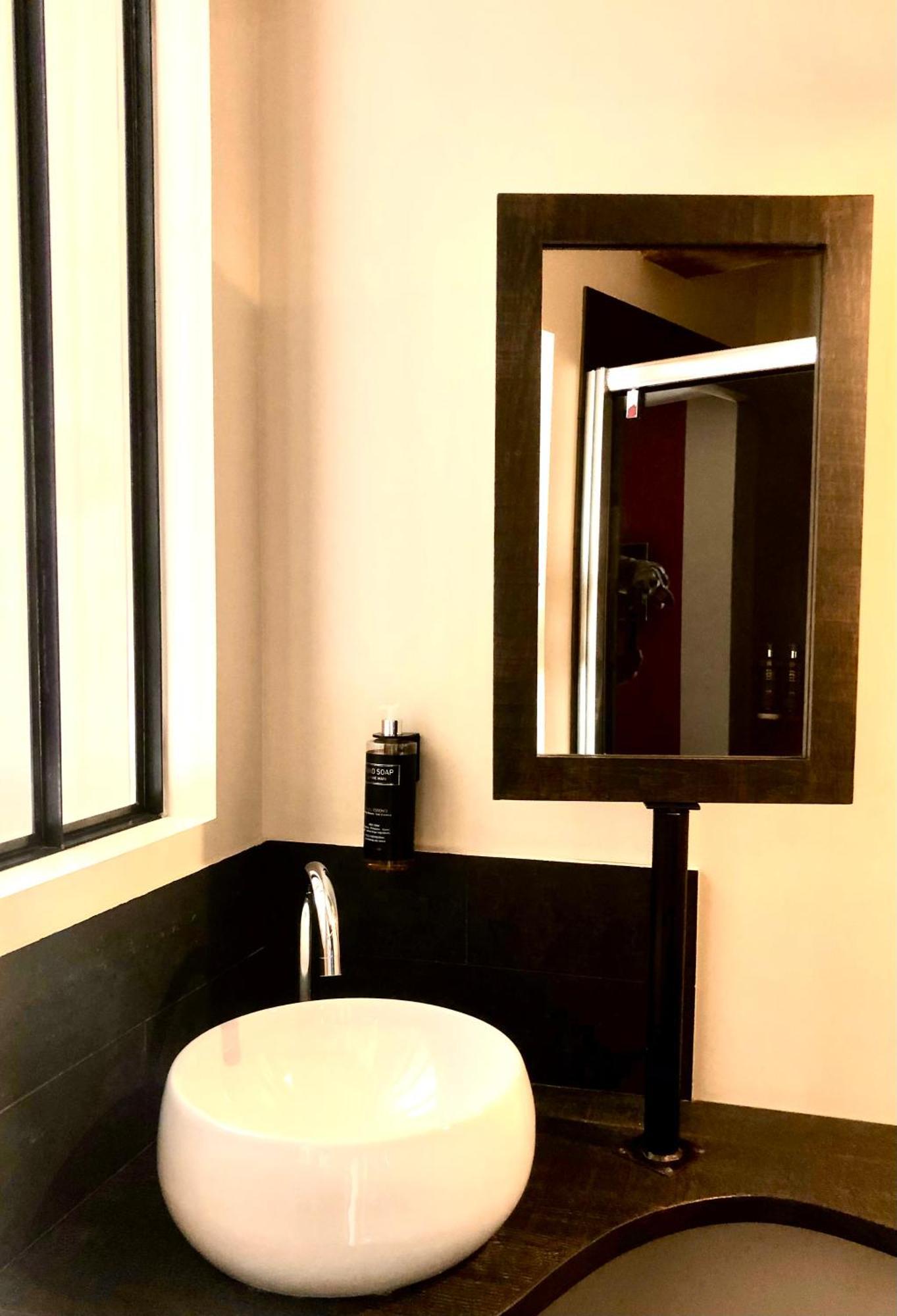 L'Amiral - Leparticulier Collection Aparthotel Chartres Cameră foto